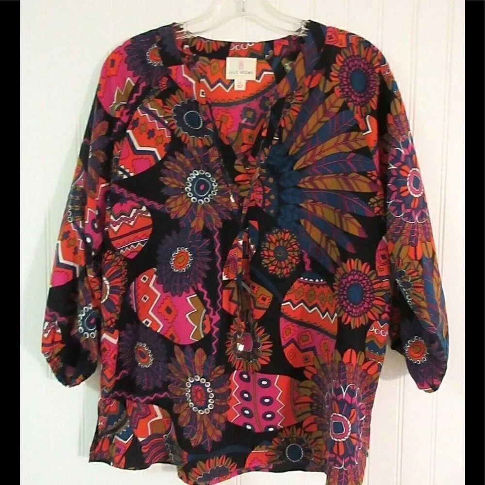Julie Brown NYC blouse bold print sz 6